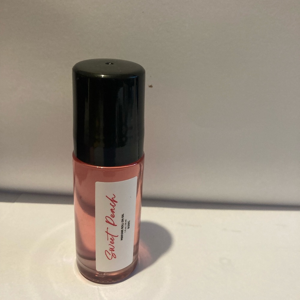 New Sweet Peach Women Formal Body oil